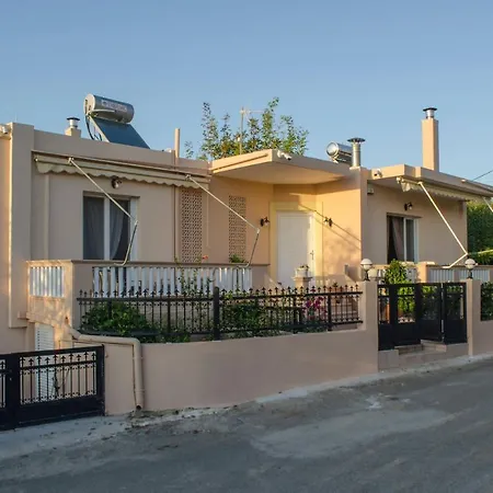 Aretaki Apartman Kalamaki
